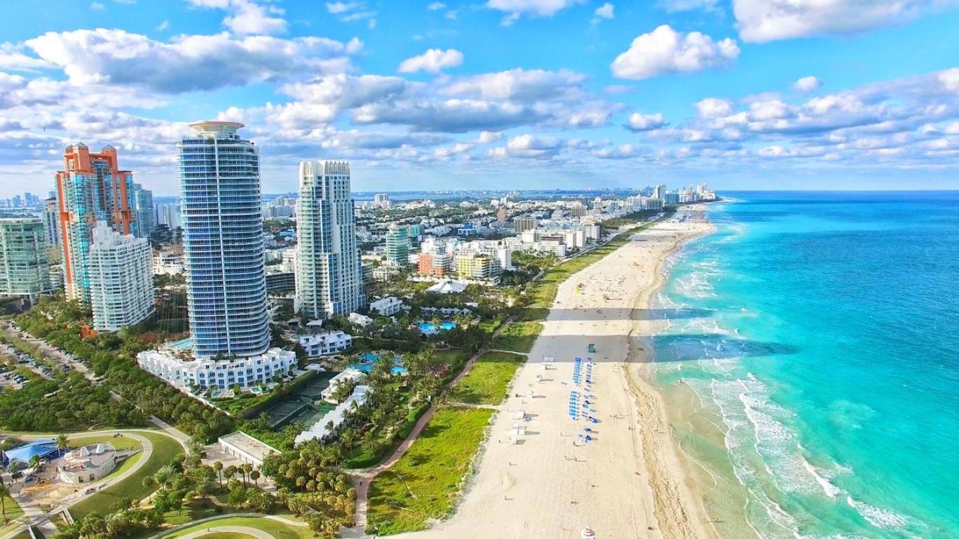 Apartment Luxe Loft 16th Floor, Rooftop Pool, Brickell Downtown Miami