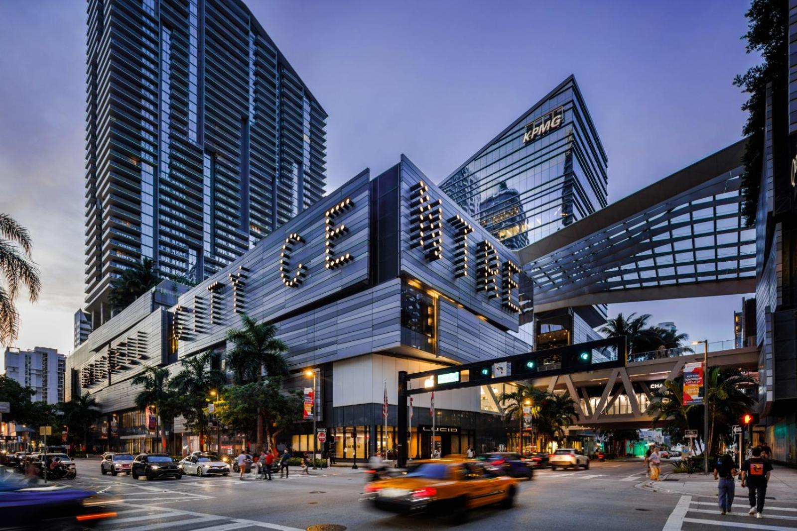 Luxe Loft 16th Floor, Rooftop Pool, Brickell Downtown * Miami