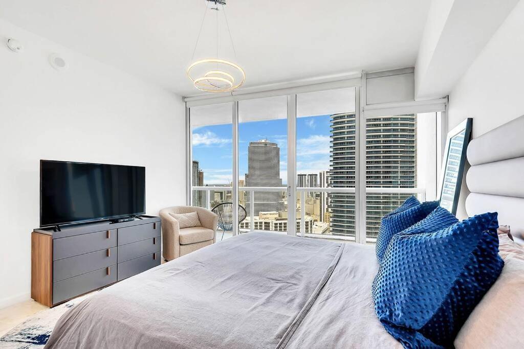 Penthouse Icon W Waterviews Balcony Brickell Apartment Miami