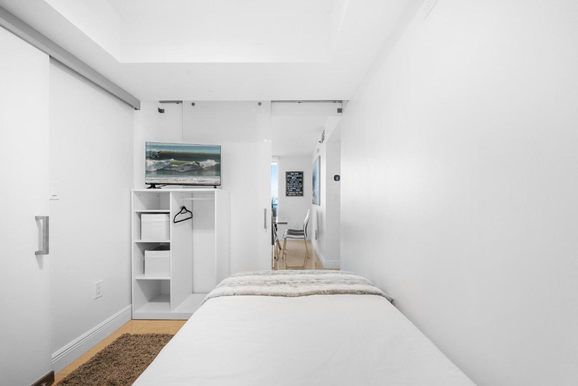 Bnb Hyperion - Luxe 3b W City & Ocean Views * Miami