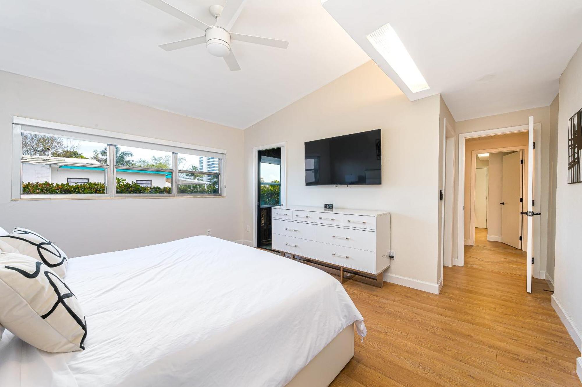 Holiday home Tropical Waterfront Family Oasis - Amazing Location