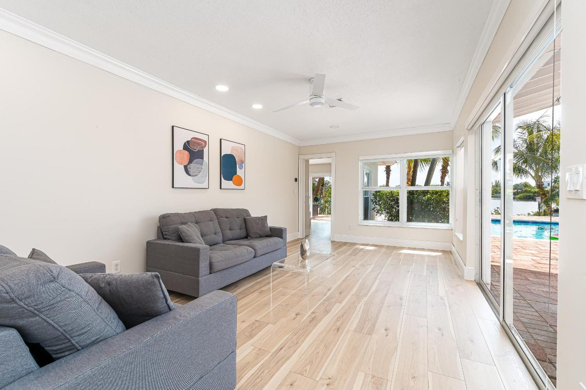 Tropical Waterfront Family Oasis - Amazing Location Holiday home Miami
