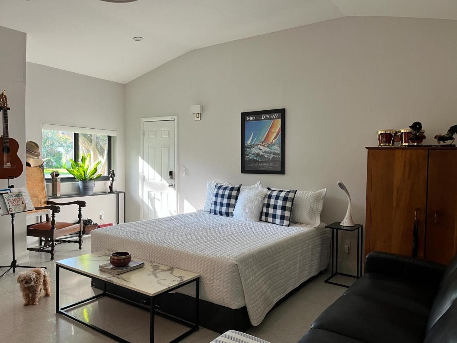 Banyan Shores Pousada