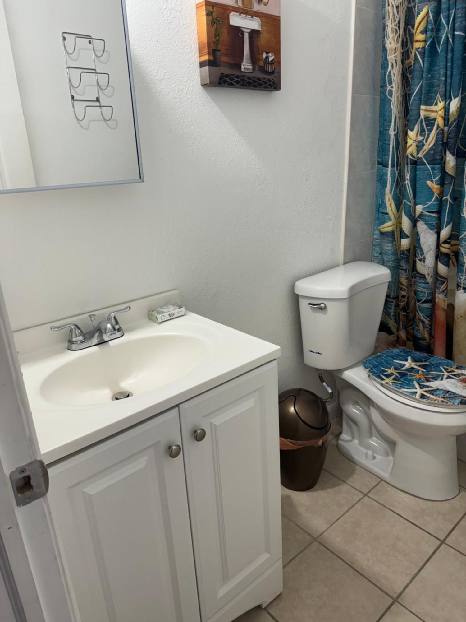 Homestay B2 Value On Private Bedroom With Private Bathroom In Little Havana, *