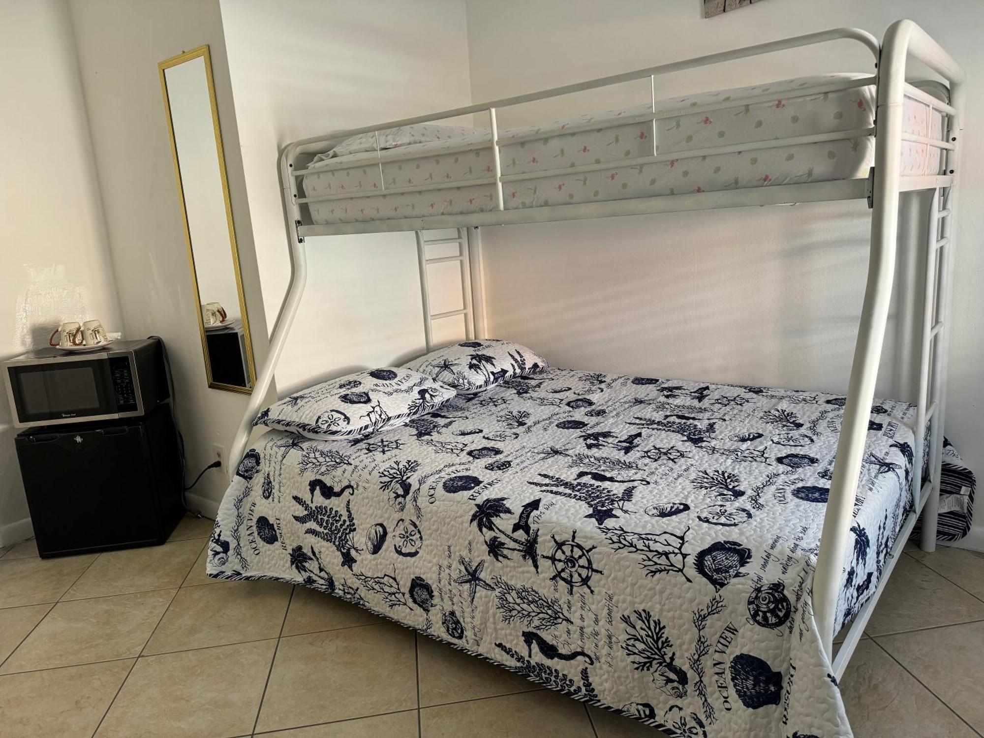 B2 Value On Private Bedroom With Private Bathroom In Little Havana,