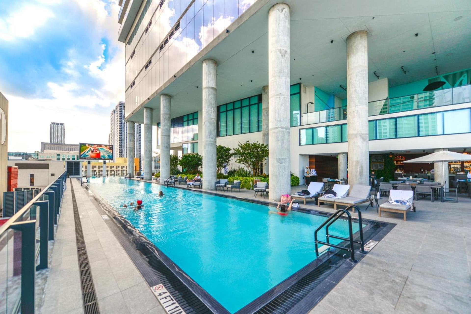 Studio With Amazing City View At Downtown Miami