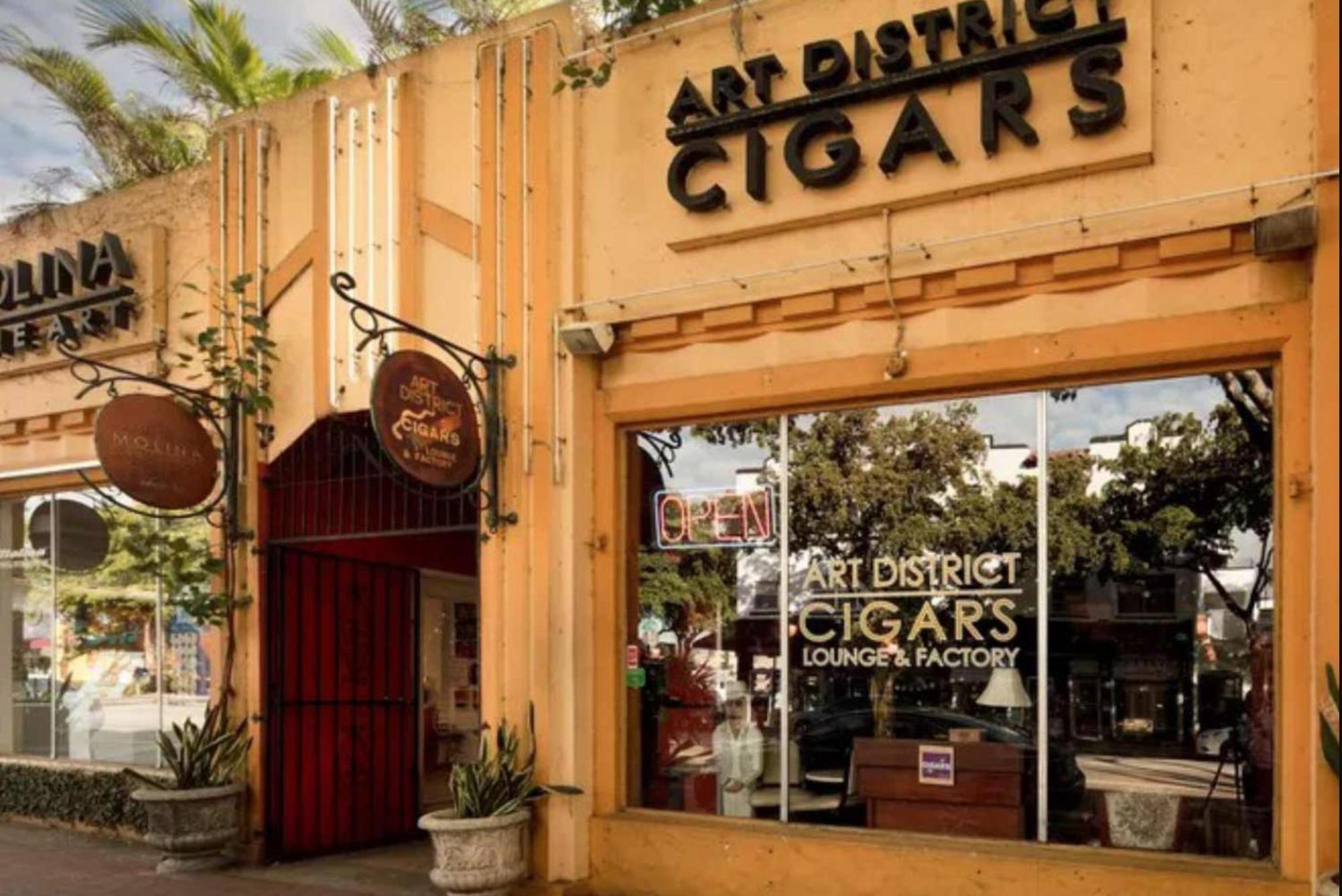 B2 Value On Private Bedroom With Private Bathroom In Little Havana, Homestay Miami