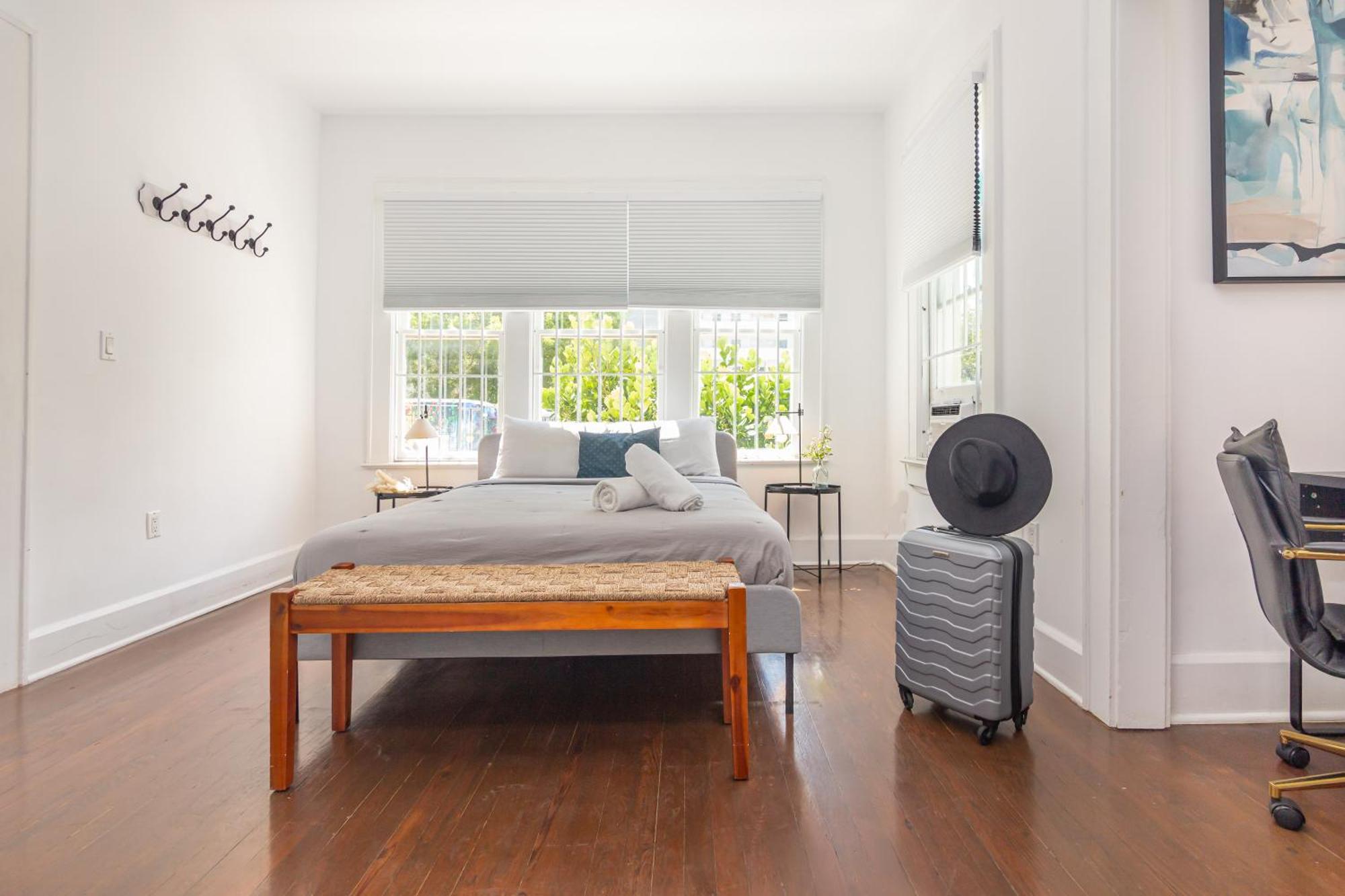 Apartment Two Bedroom - Heart Of Wynwood & Edgewater - Private Parking Spot