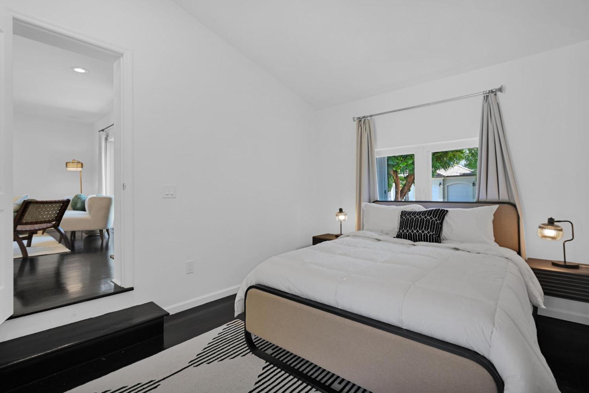 Summer Estate - Pool Parking & Prime Location * Miami