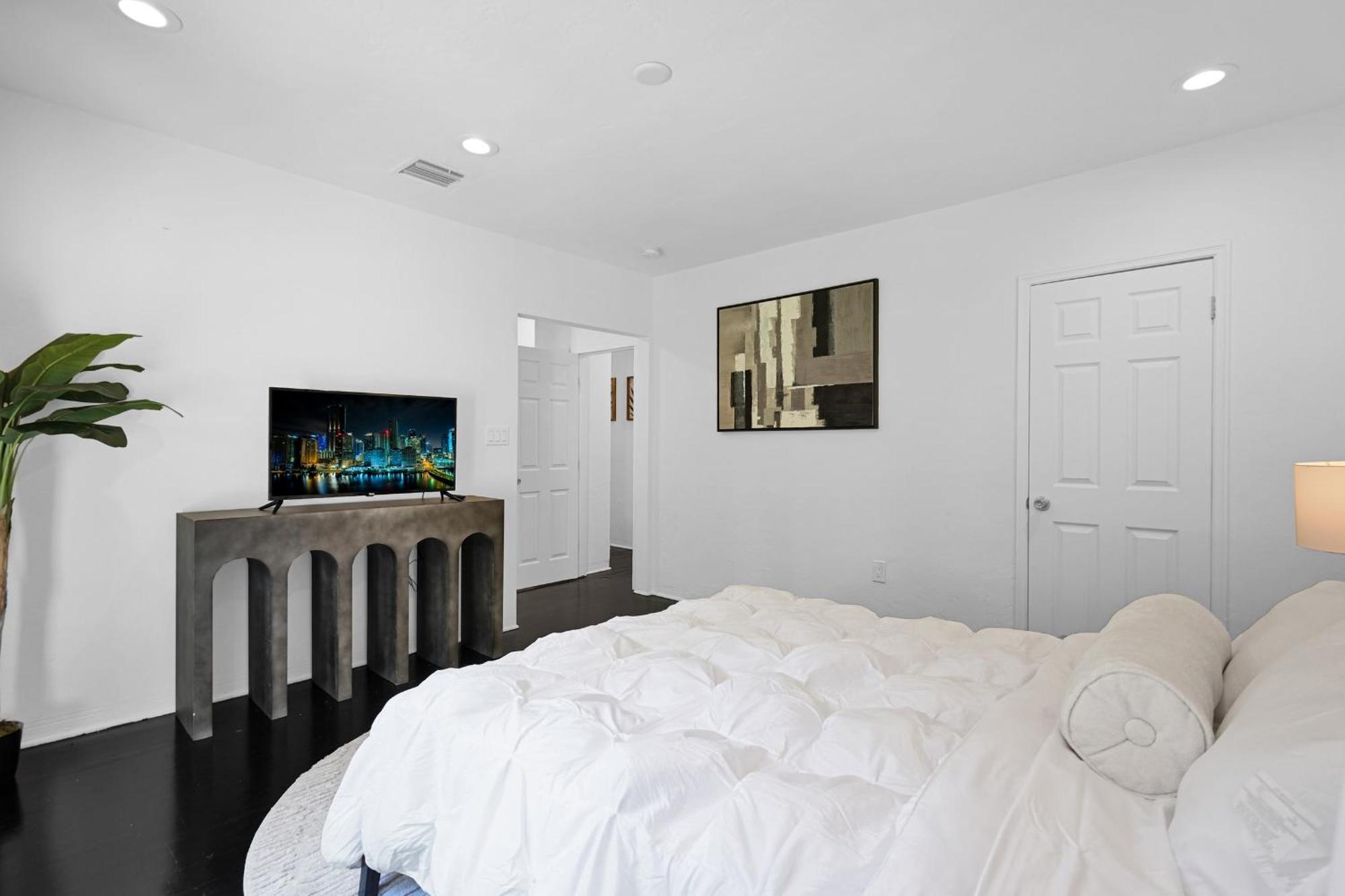 Summer Estate - Pool Parking & Prime Location Miami