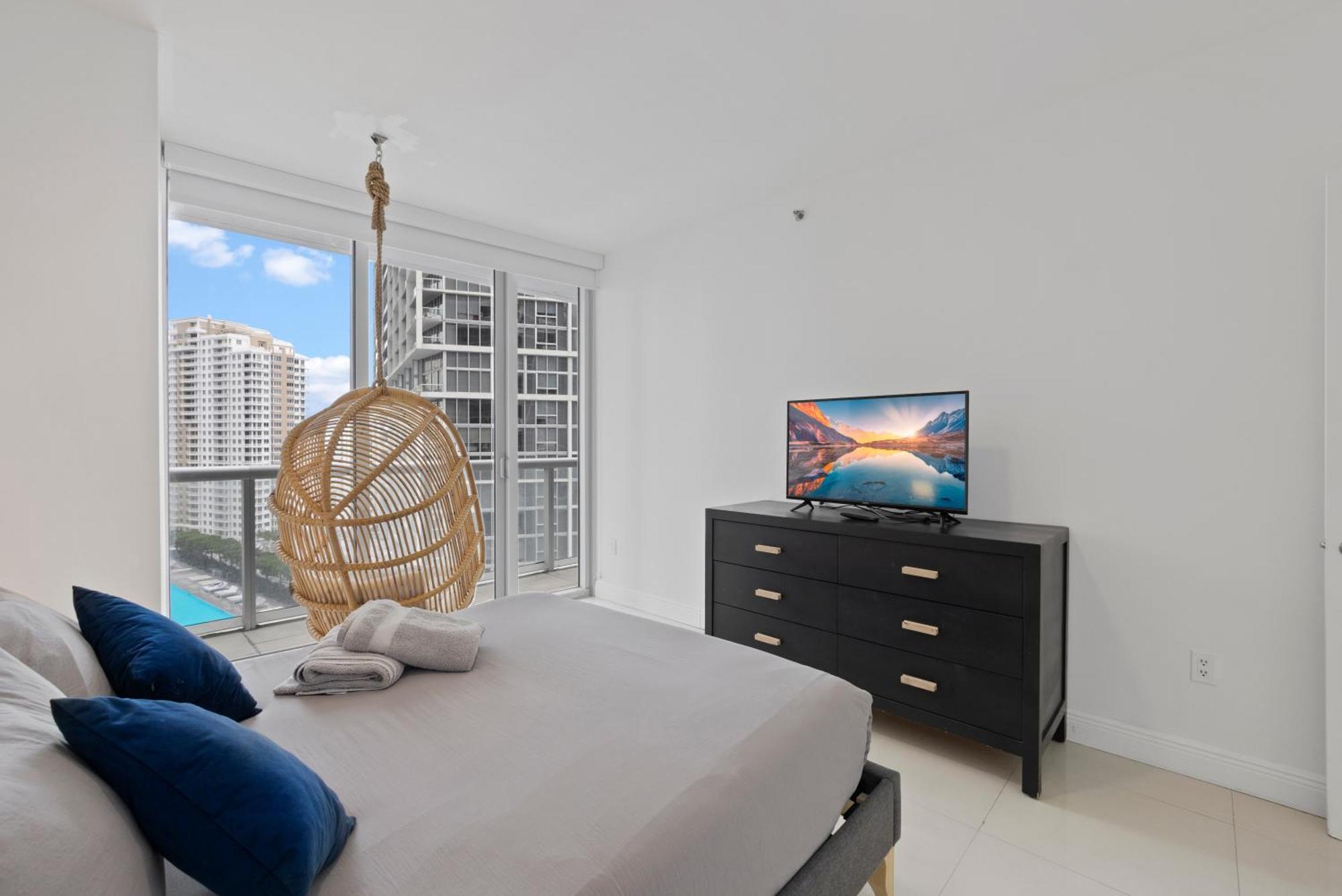 2b2b W Water View - Free Parking - Pool - Lux