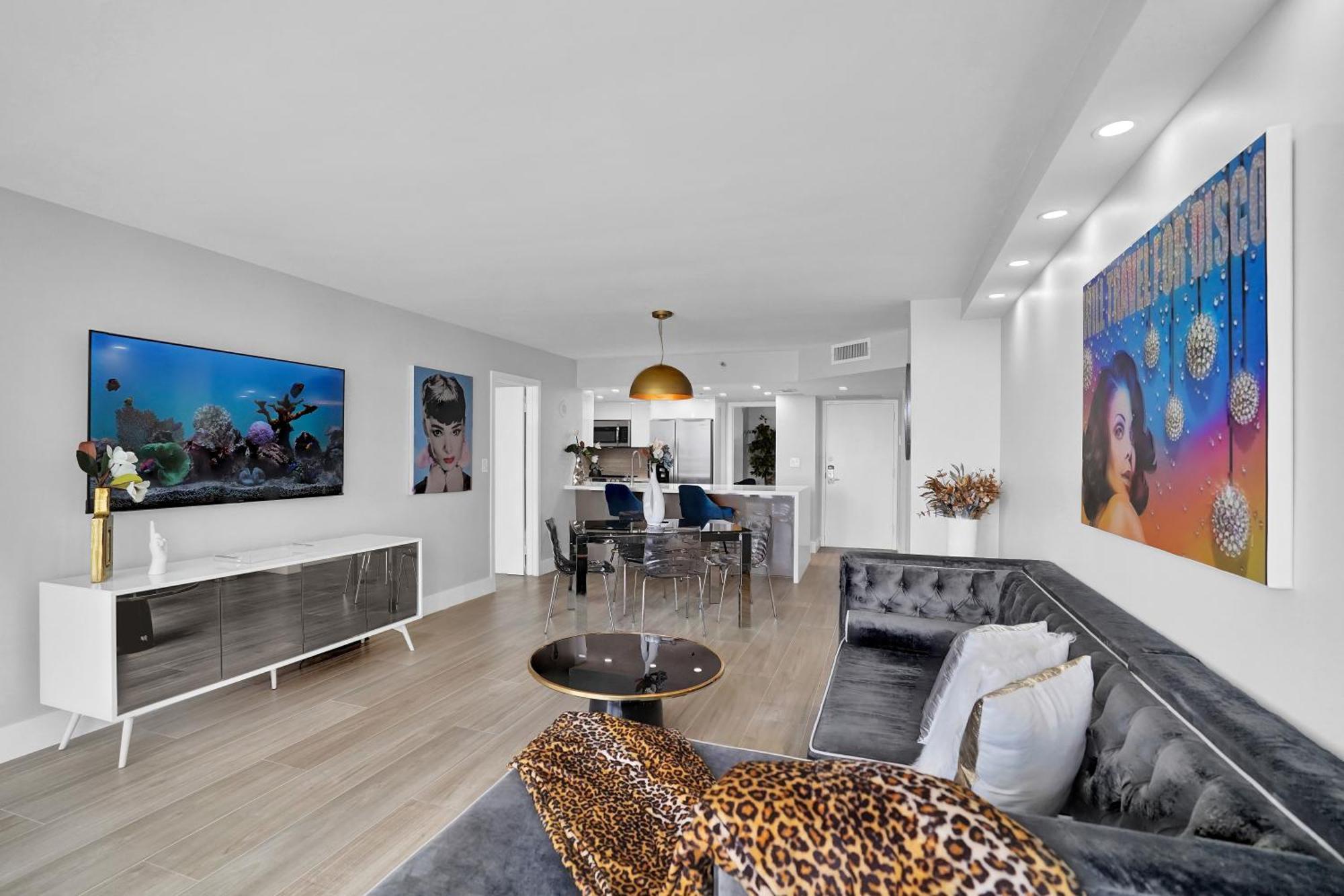 Apartment Big Energy! Water Views And Newly Renovated! Miami