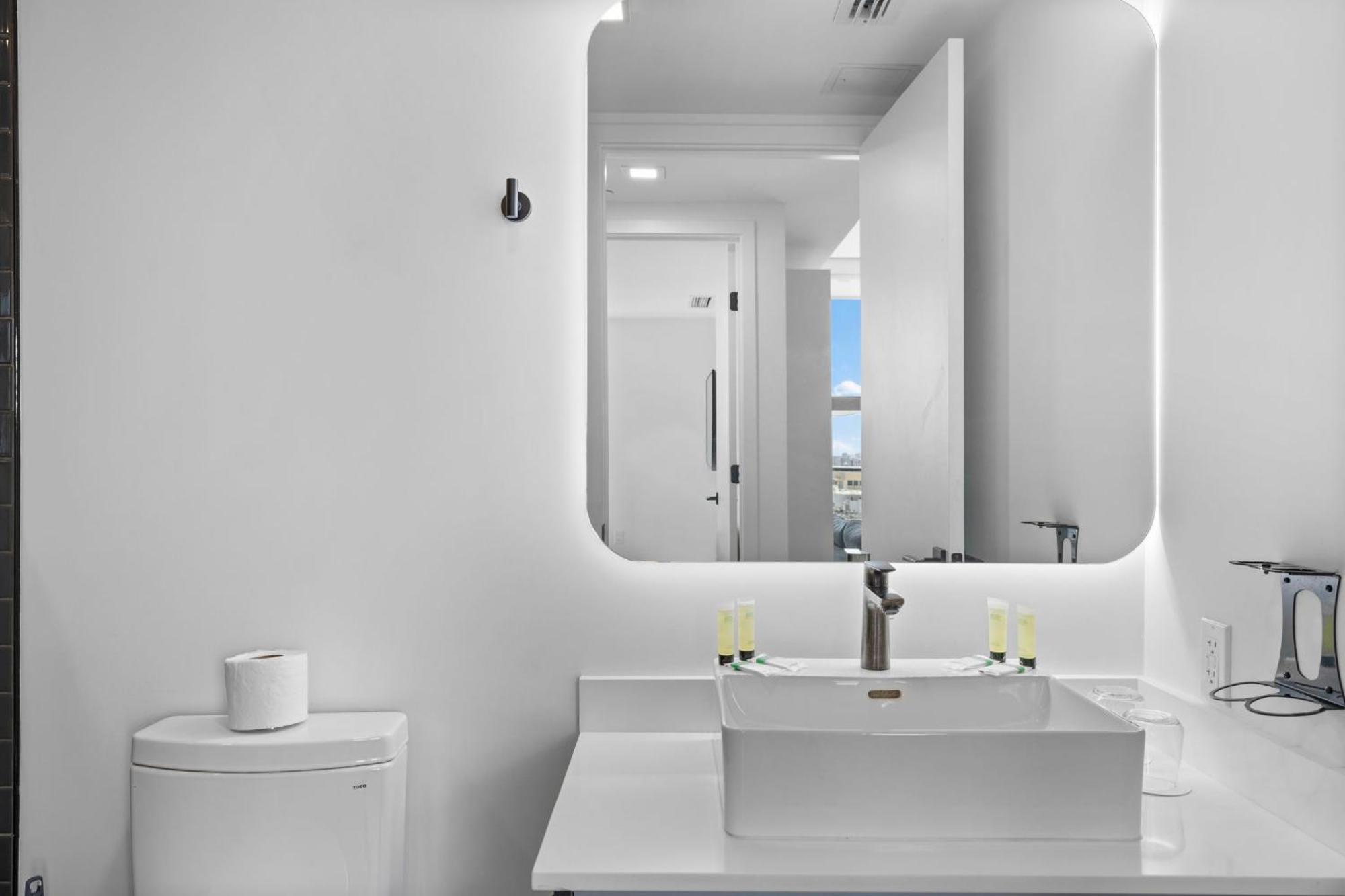 Apartment High Style Living In The Heart Of Miami Miami