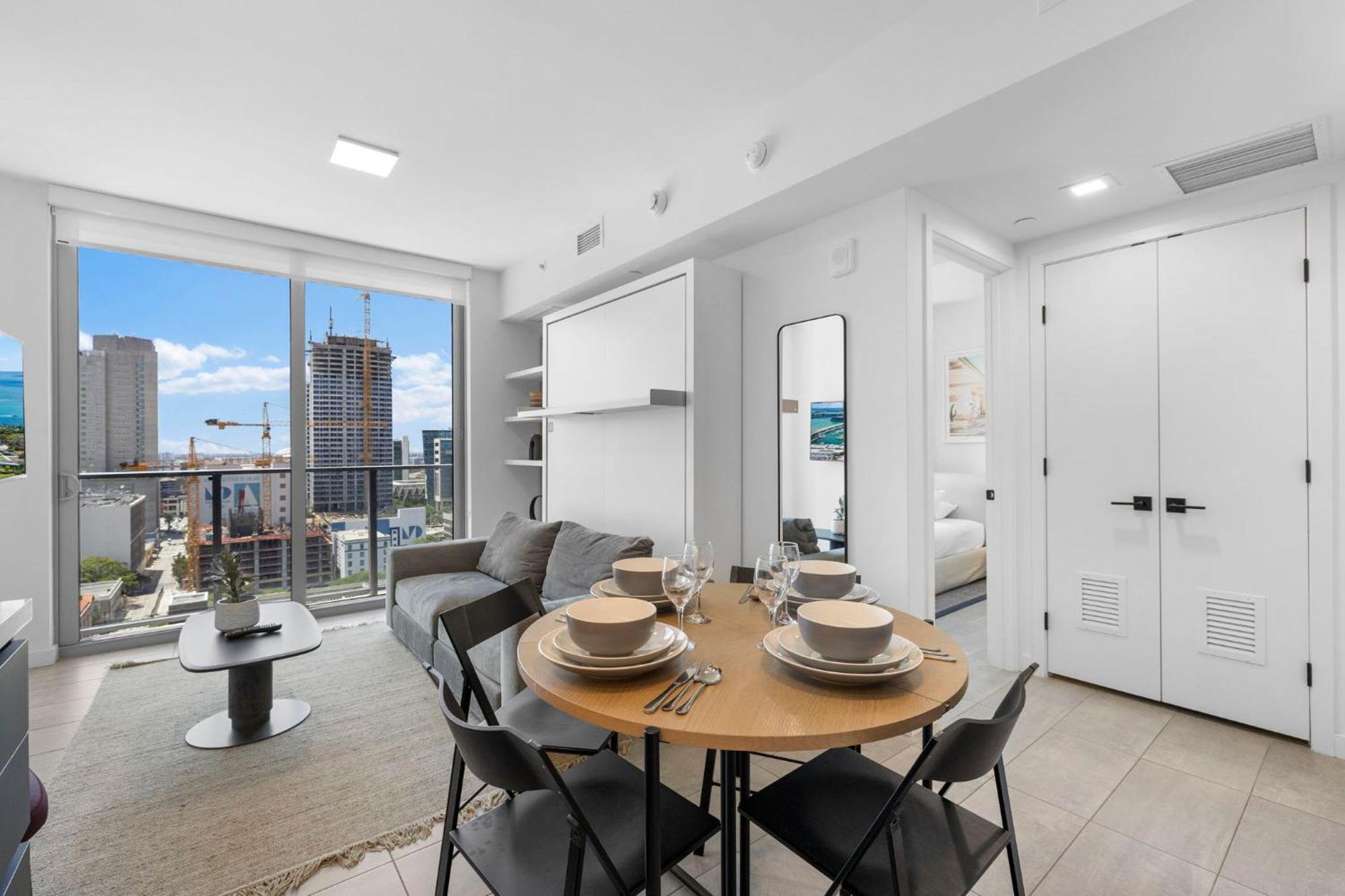 Apartment High Style Living In The Heart Of Miami *