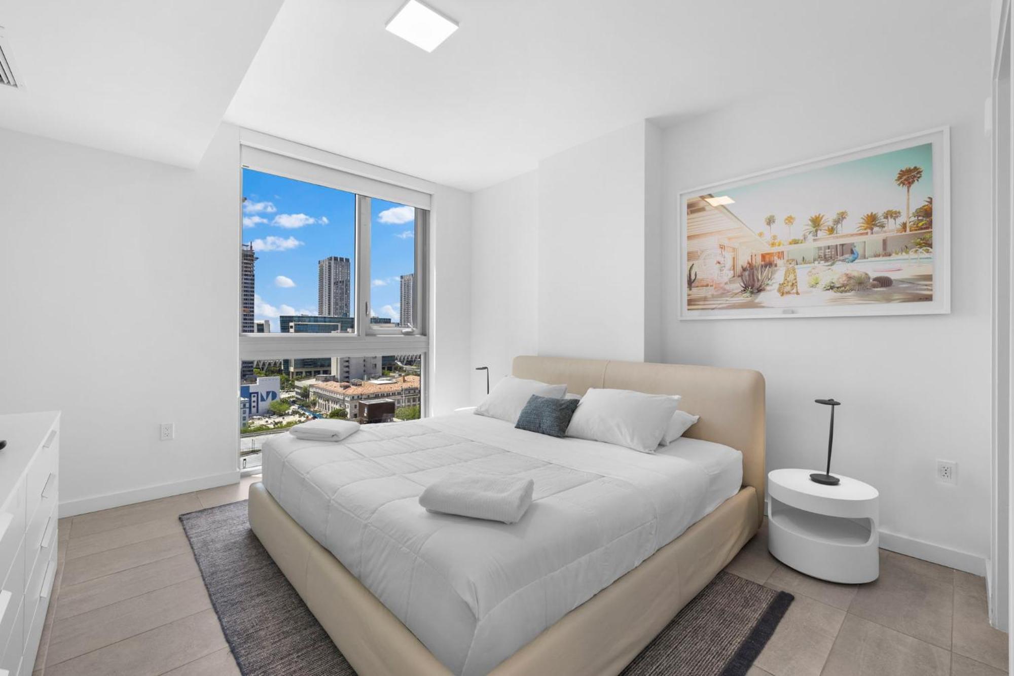 High Style Living In The Heart Of Miami Apartment Miami