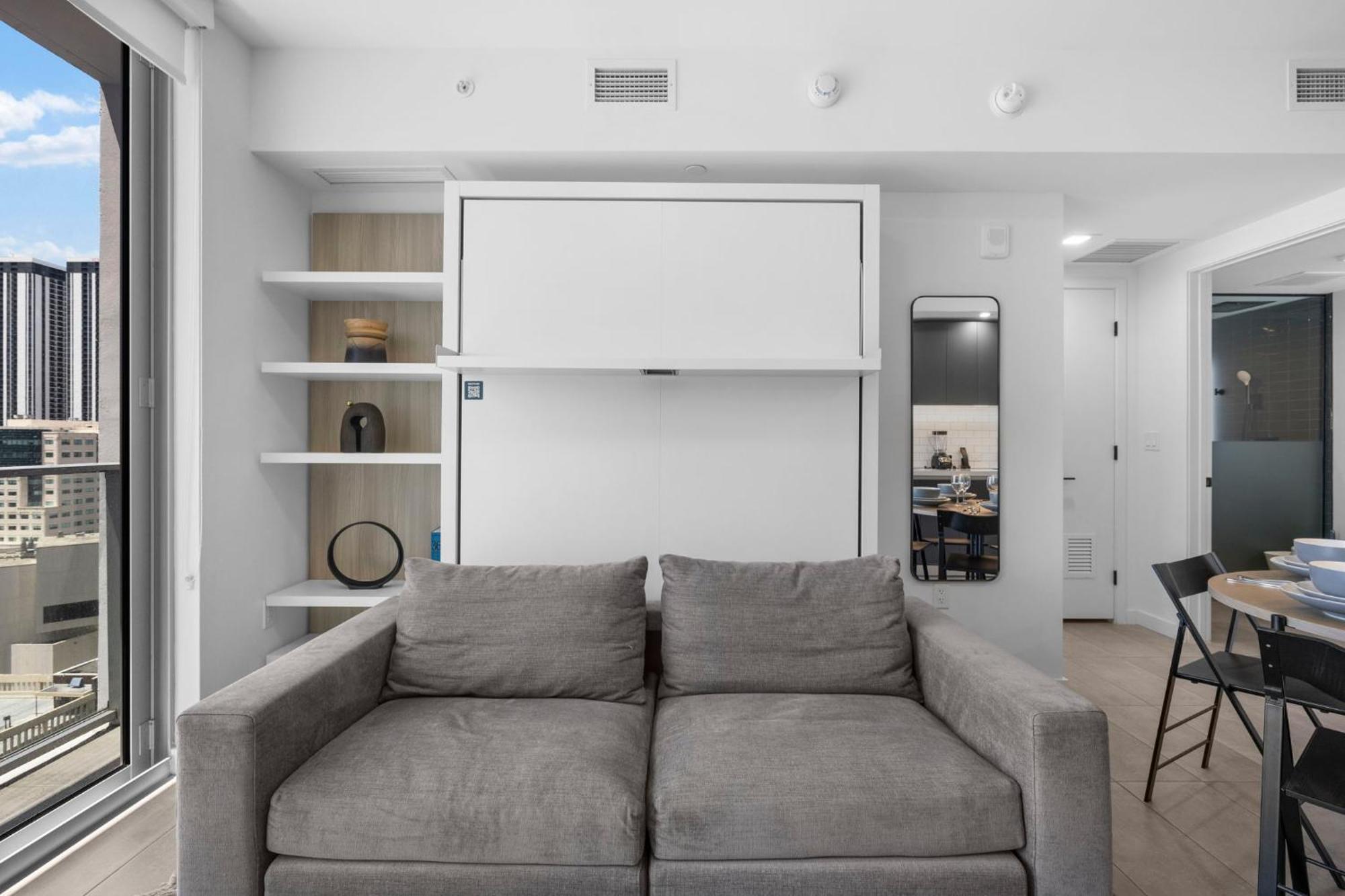 Apartment High Style Living In The Heart Of Miami