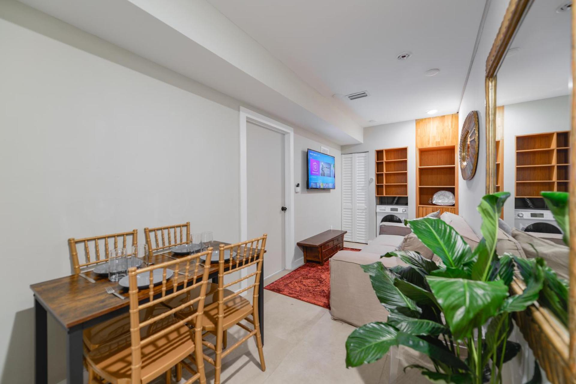Apartment In Oasis Familiar