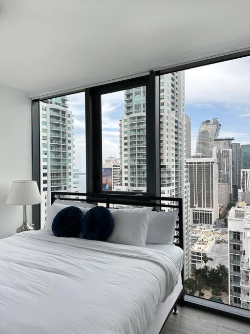 Downtown 2 Br-sleeps 6- 1-kingbed, Sofabed Apartment