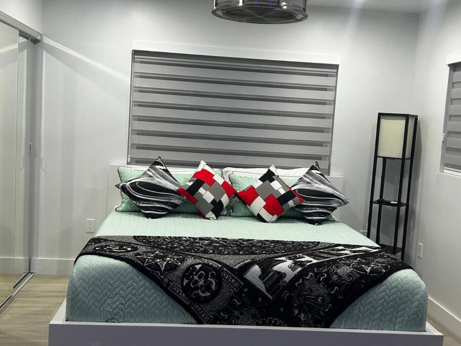 Cozy Apartment, With Separate Entrance Apartment