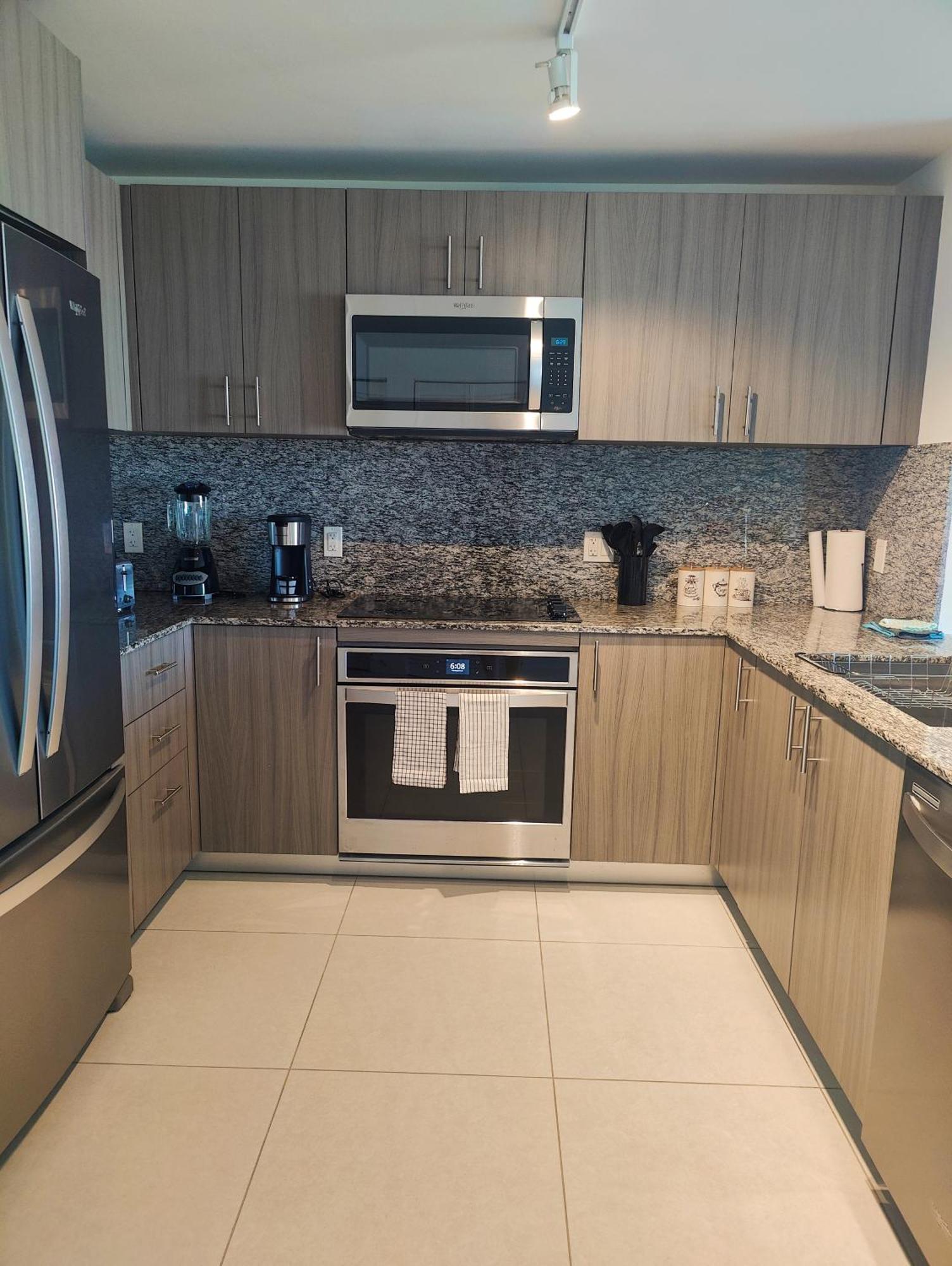 Style 1-bdrm Downtown Doral Apartment *