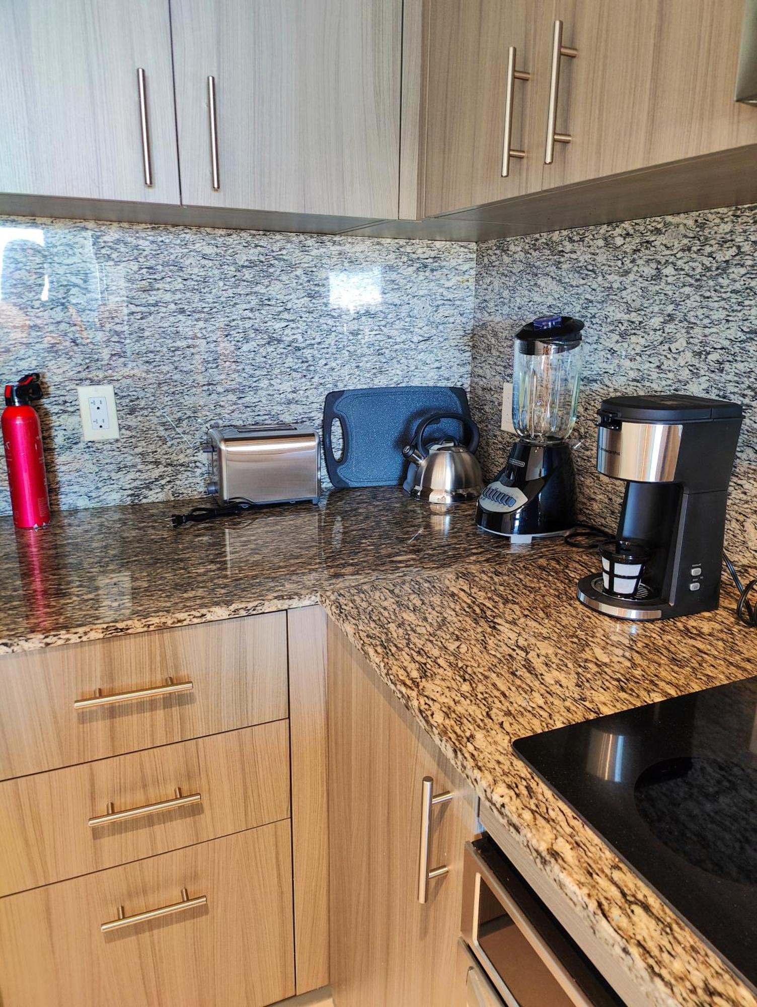 Style 1-bdrm Downtown Doral *