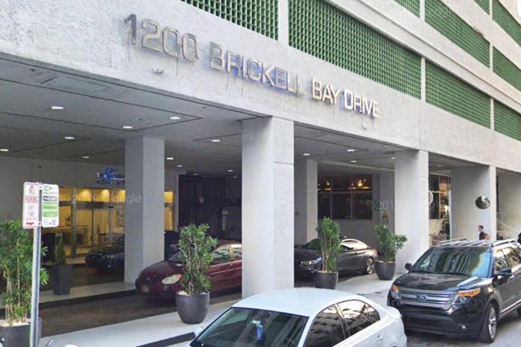 Brickell 3 Bedrooms High Ceiling Loft Apartment Miami