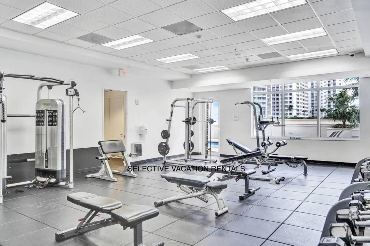 Brickell 3 Bedrooms High Ceiling Loft Apartment *