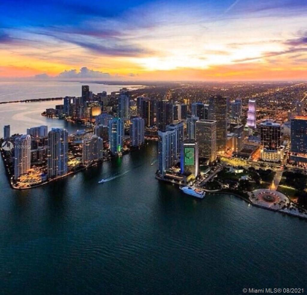 Brickell 3 Bedrooms High Ceiling Loft Apartment *