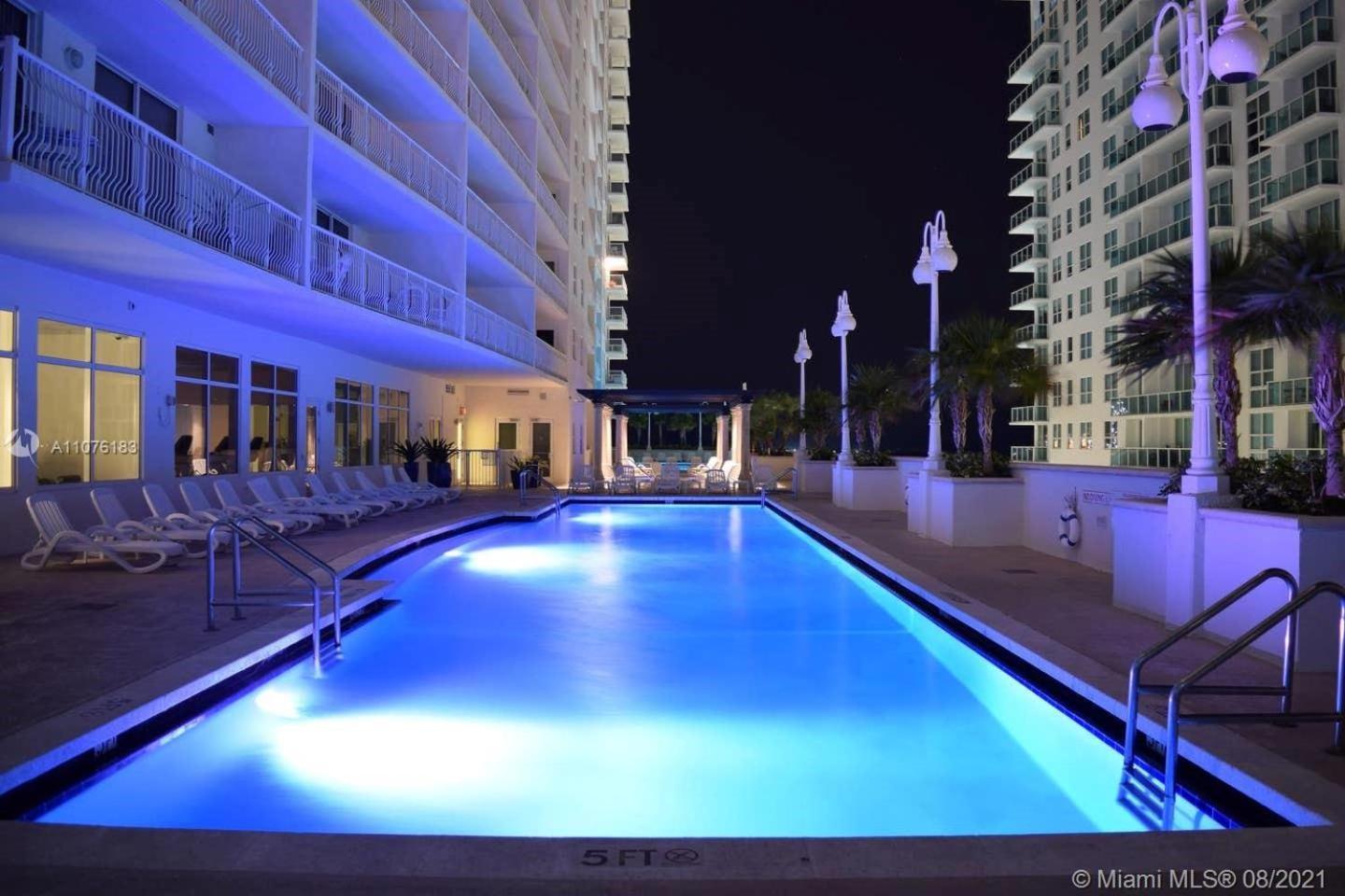 Brickell 3 Bedrooms High Ceiling Loft Apartment Miami