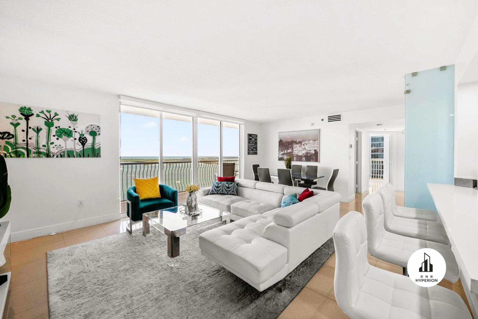 Holiday home Bnb Hyperion - Luxe 3b W City & Ocean Views Miami