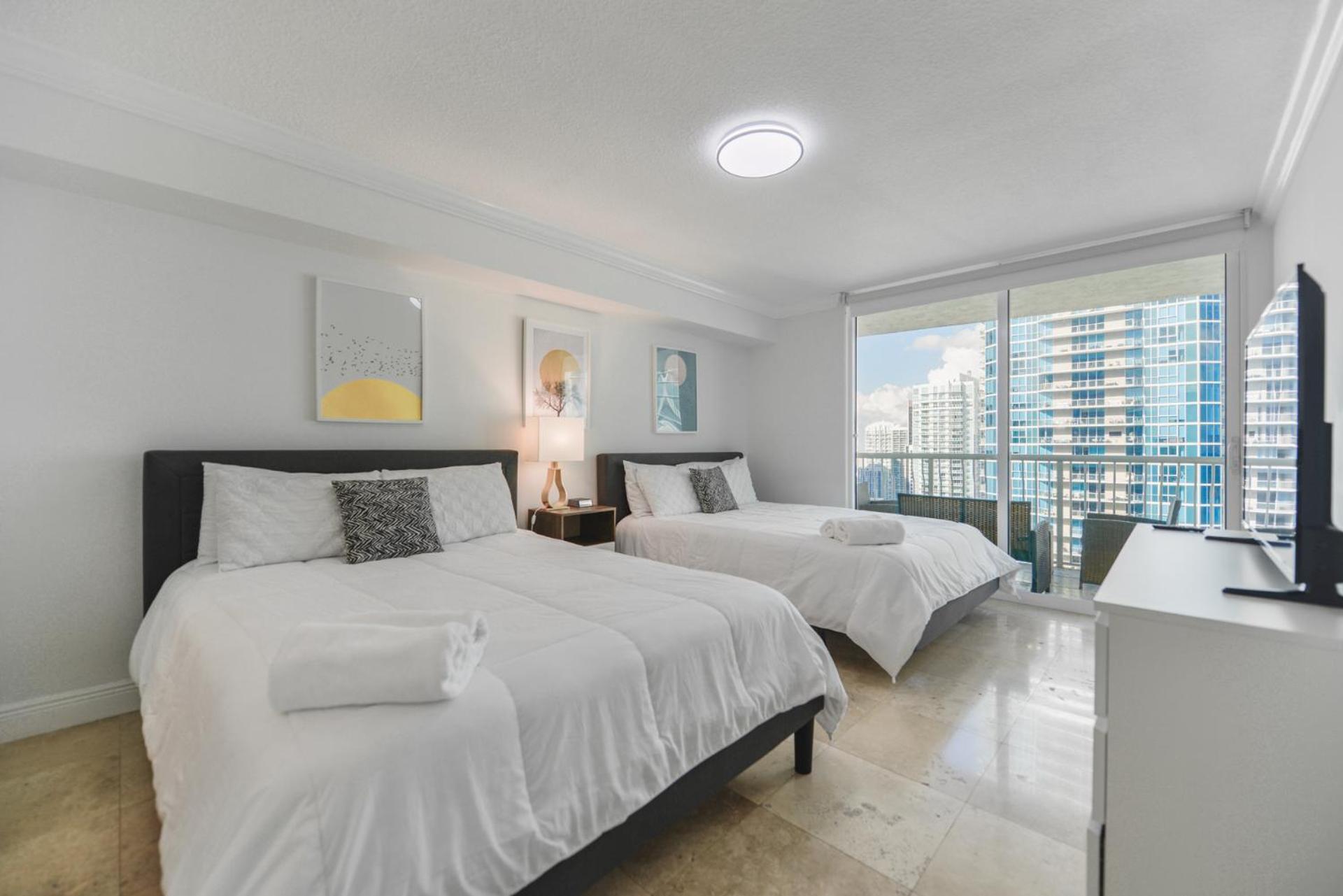 The Club At Brickell Bay By Palermo Apartment Miami