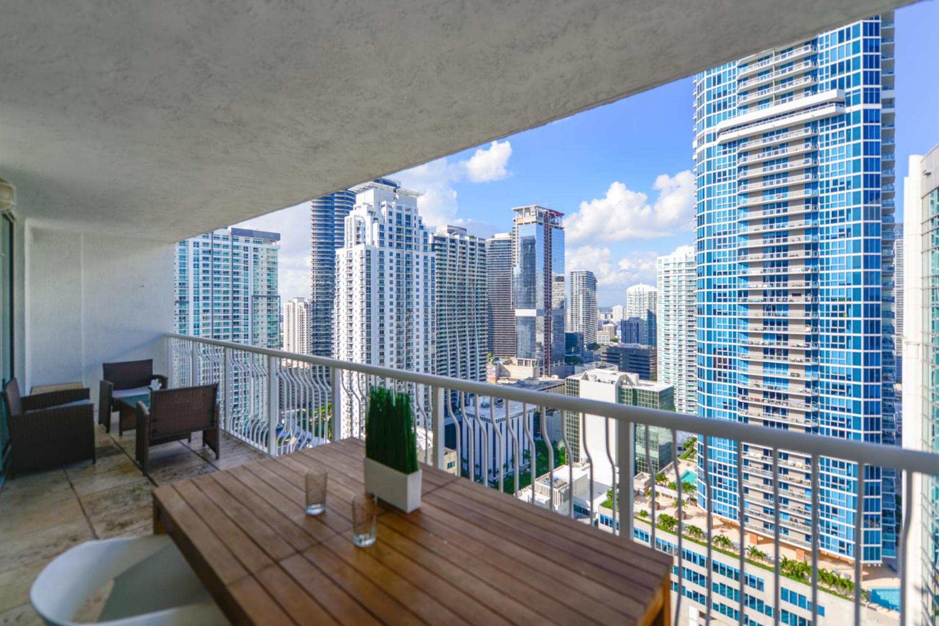 The Club At Brickell Bay By Palermo Apartment