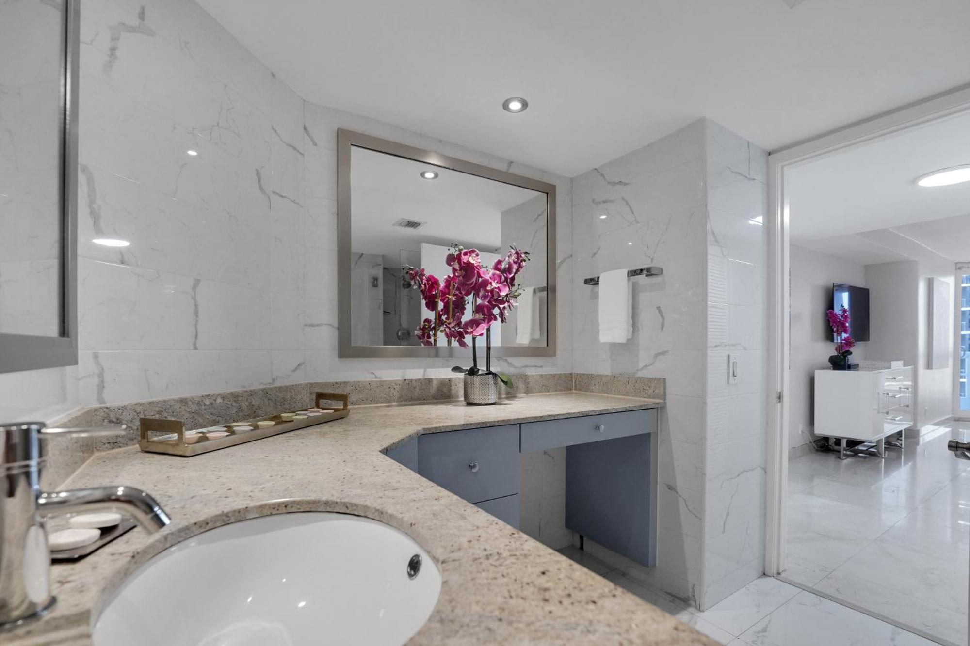 Hello Gorgeous! Water & Skyline Views! Apartment Miami
