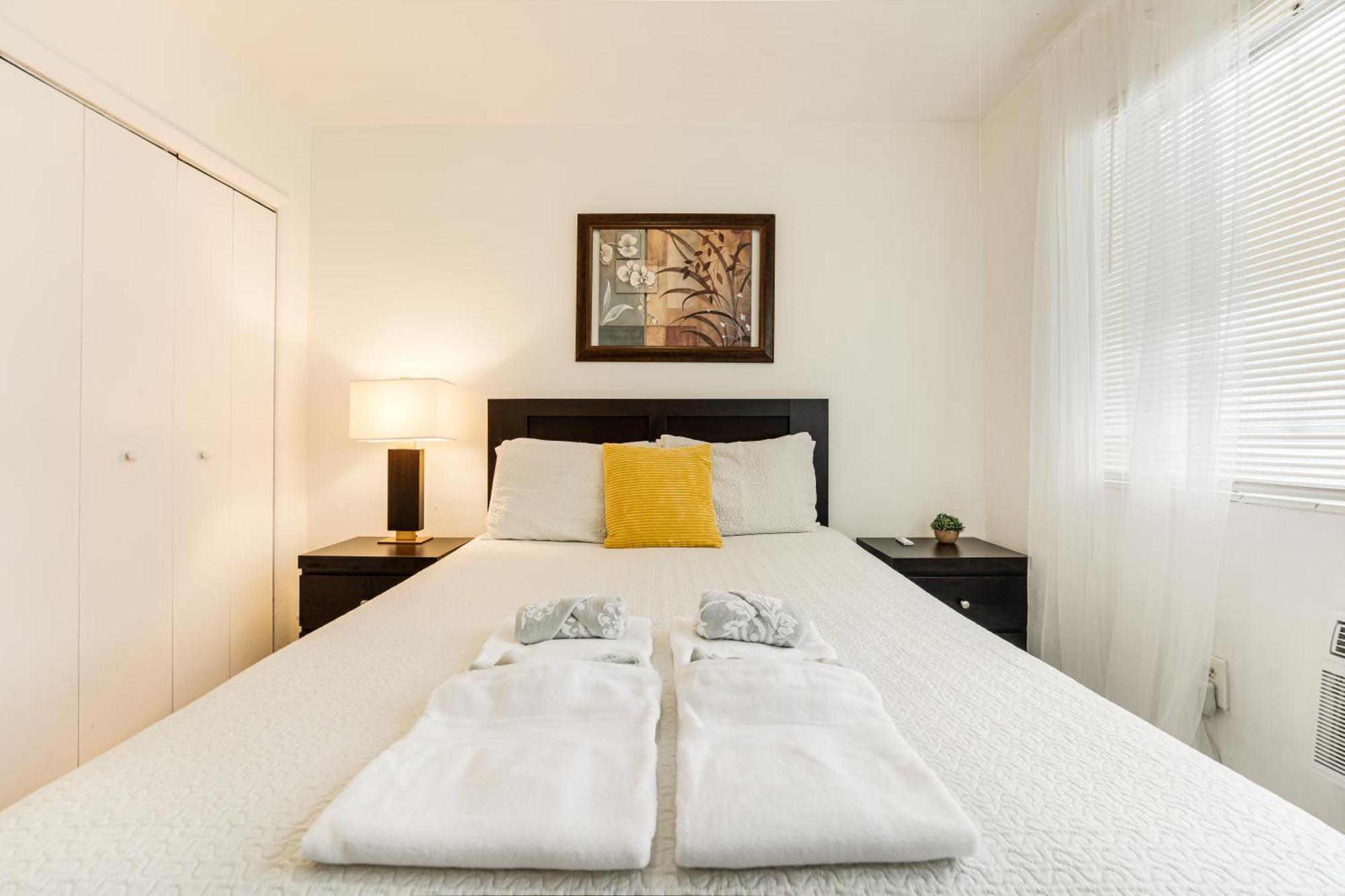 Cozy 1br Escape With Free Parking In Vibrant Mia Miami