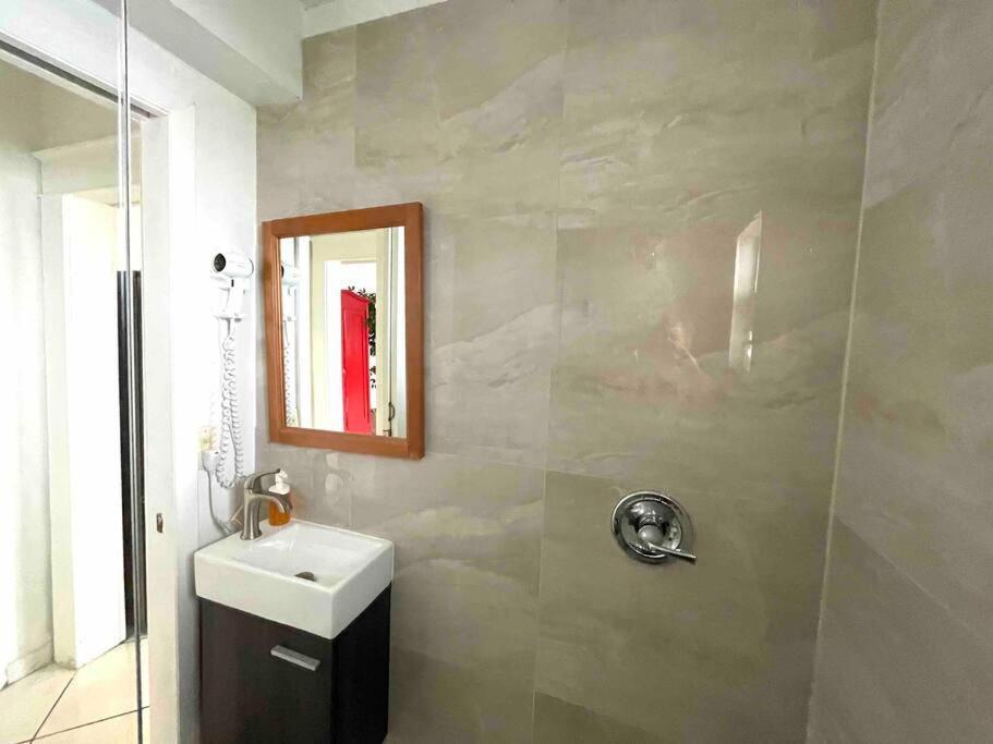 Homestay Private In The Heart Of Calle Ocho *