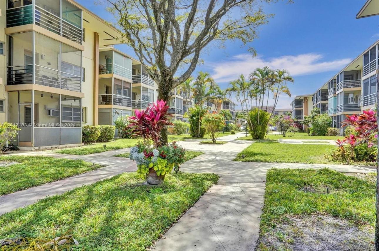 One Bedroom Minutes From The Beach * Miami