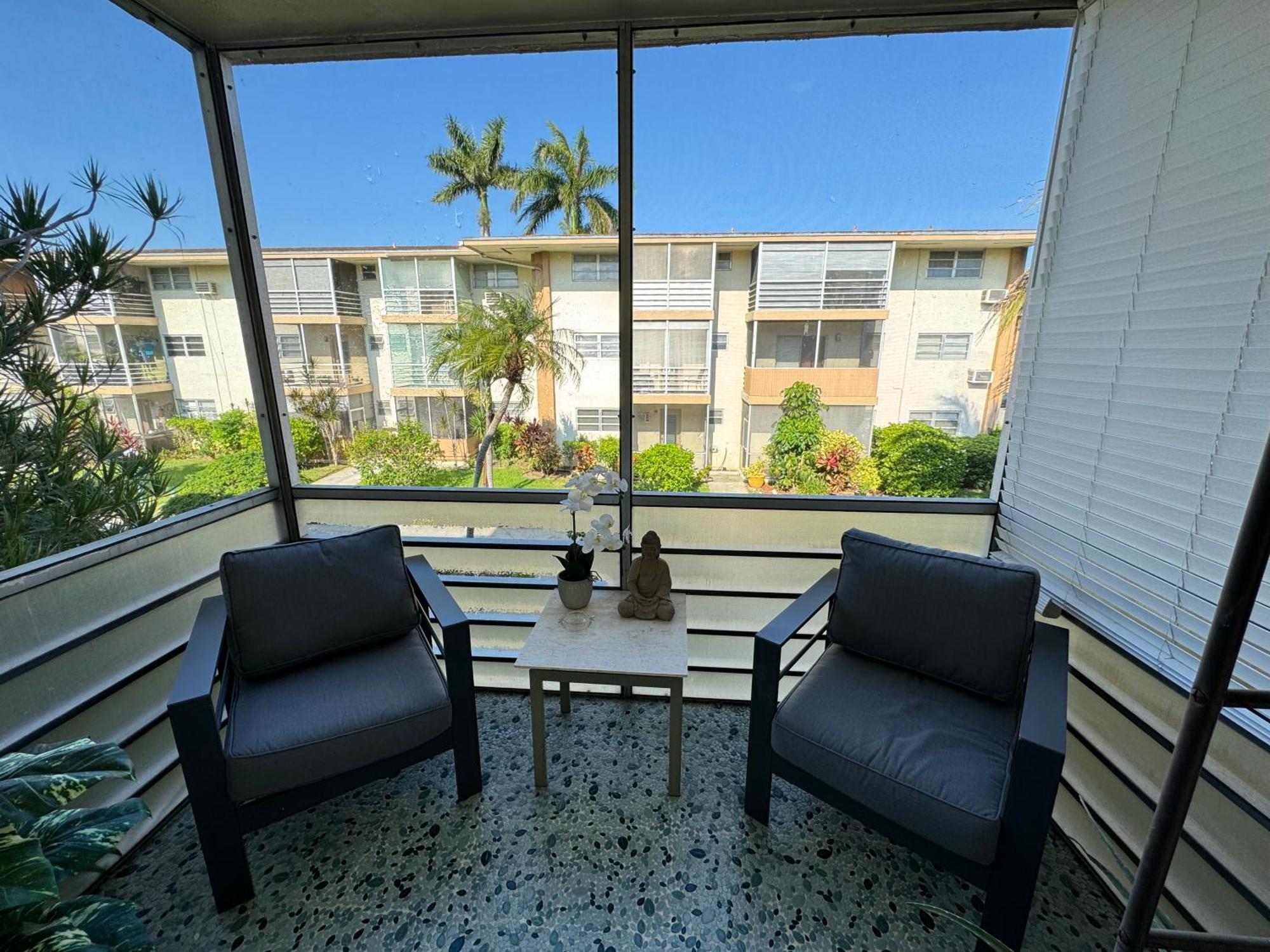 One Bedroom Minutes From The Beach * Miami