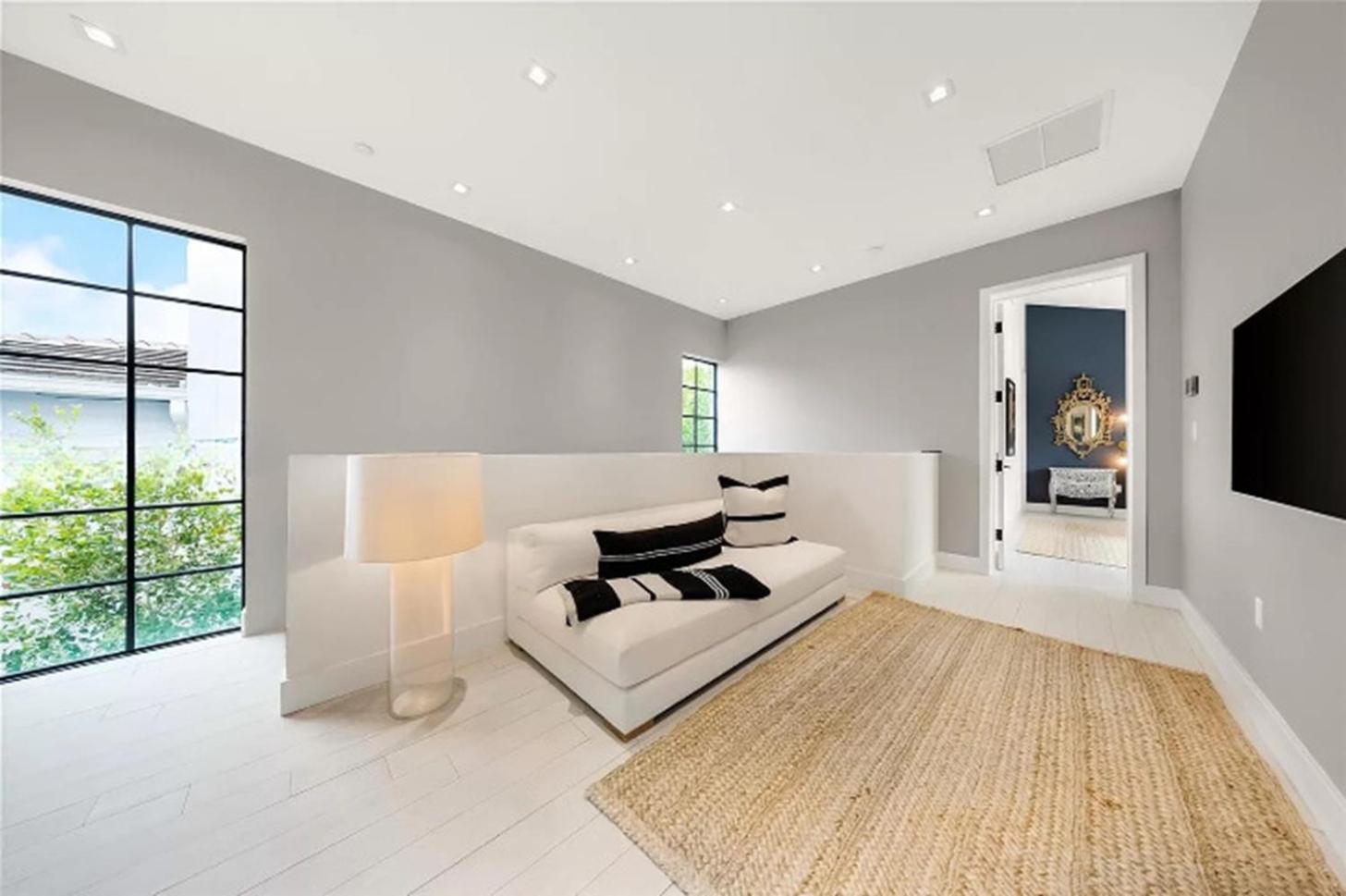 Tons Of Natural Light Private Star Apartment *