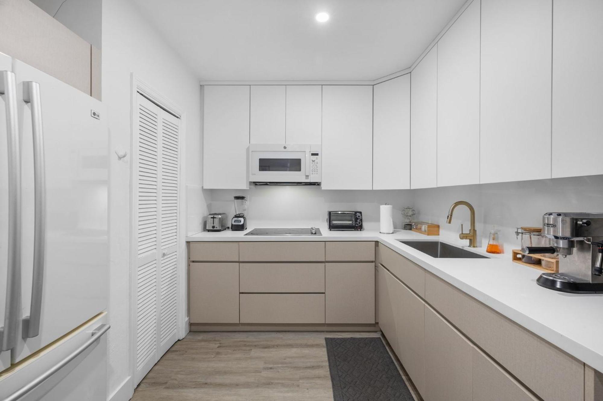 Comfortable House For Your Enjoyment In Apartment