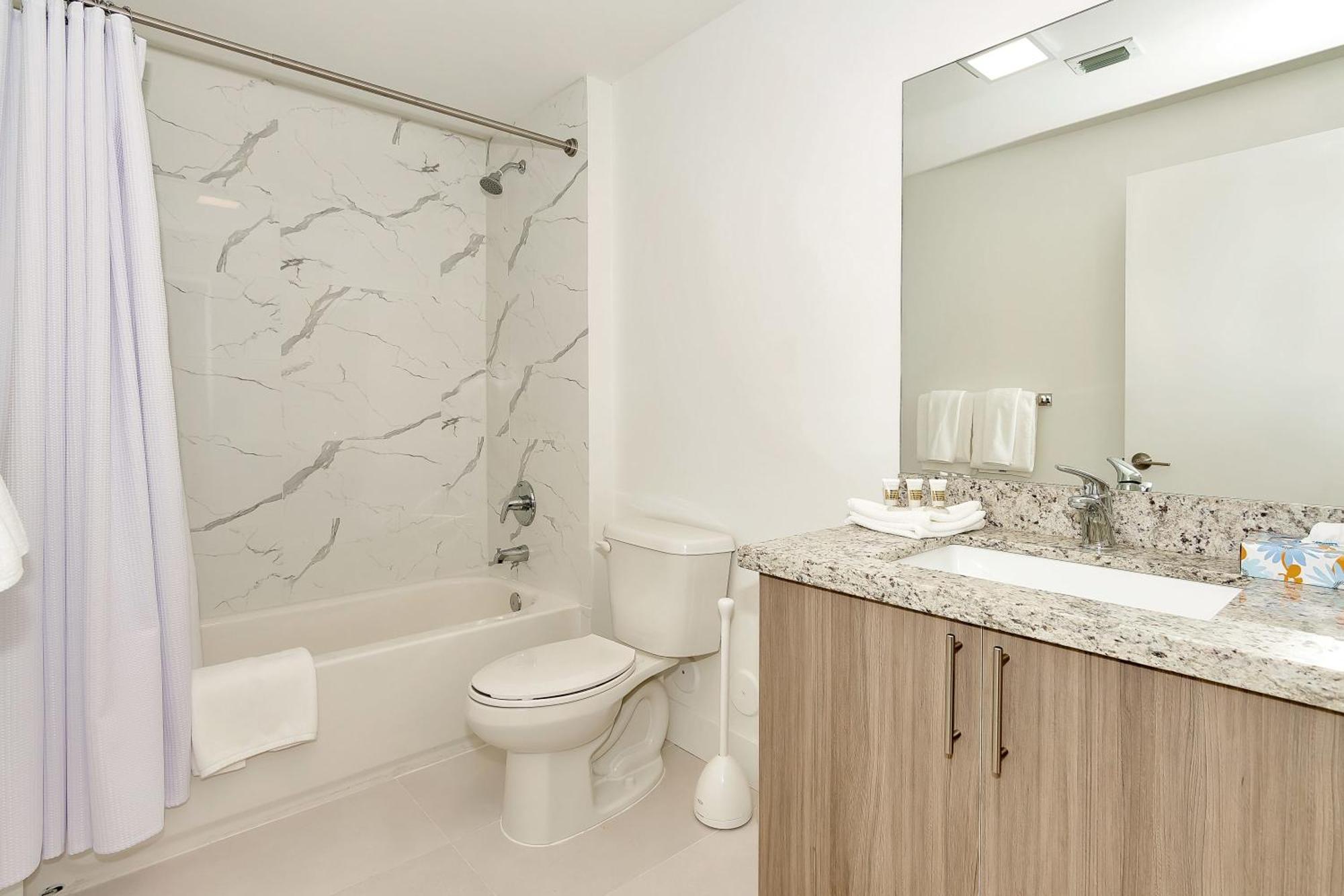 Roami At Grove 27 Apartamento Miami