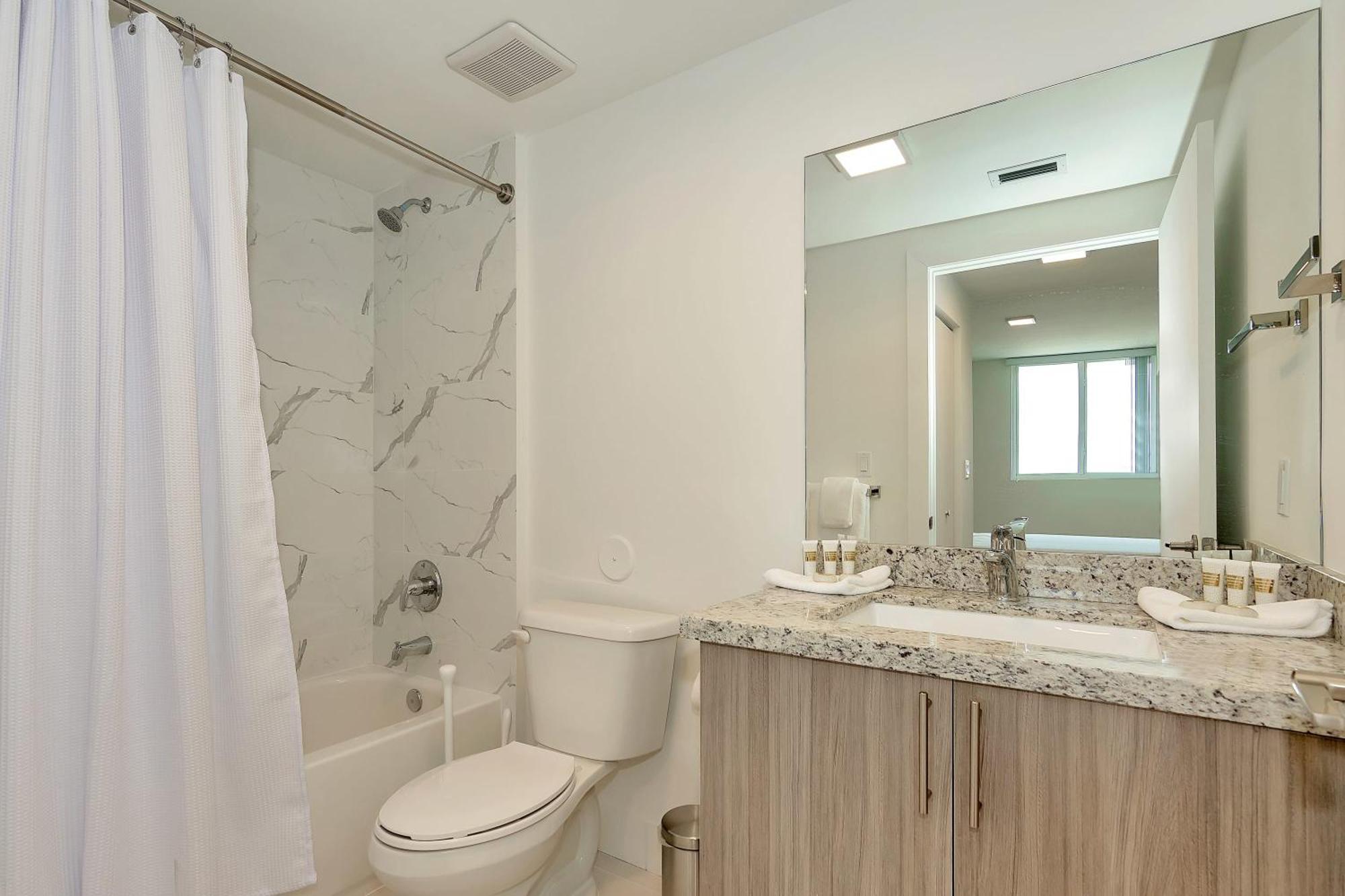 Roami At Grove 27 Apartamento Miami