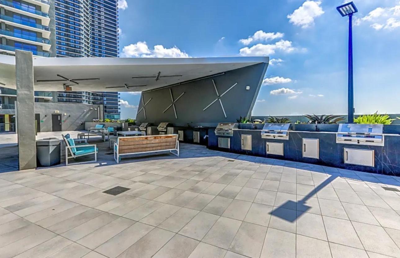 Vibrant Downtown Gem - 2br, Near Port Of & Entertainment * Miami