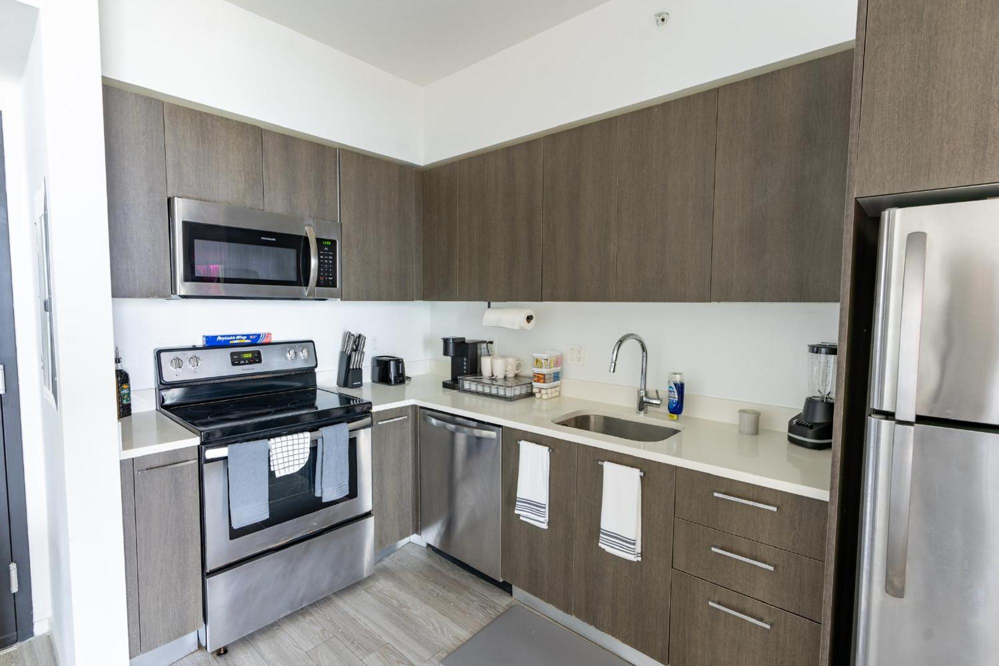 Vibrant Downtown Gem - 2br, Near Port Of & Entertainment * Miami