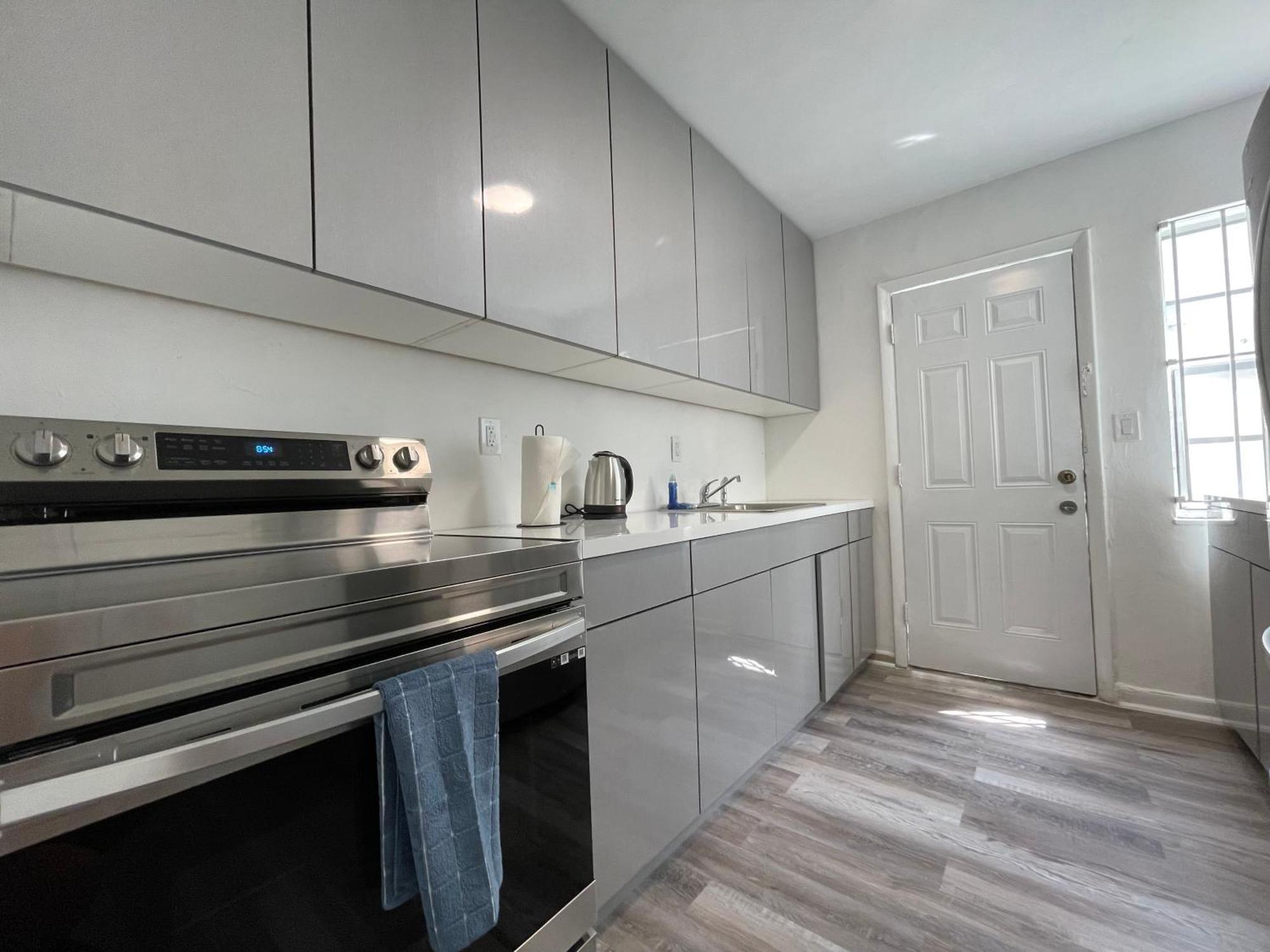 Apartment Remodeled Little Havanna Great Location Miami