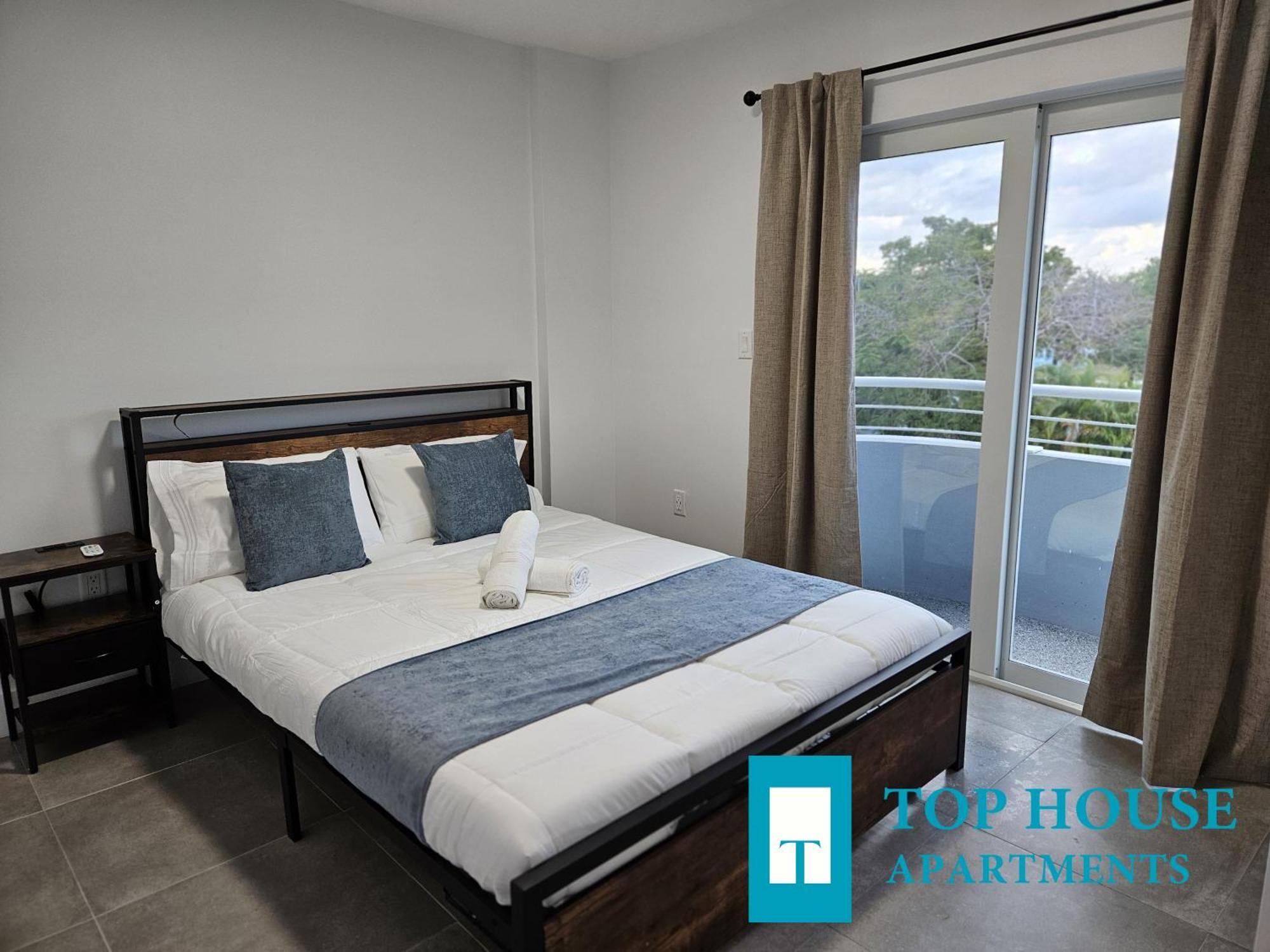Apartment 645 Airport House Miami