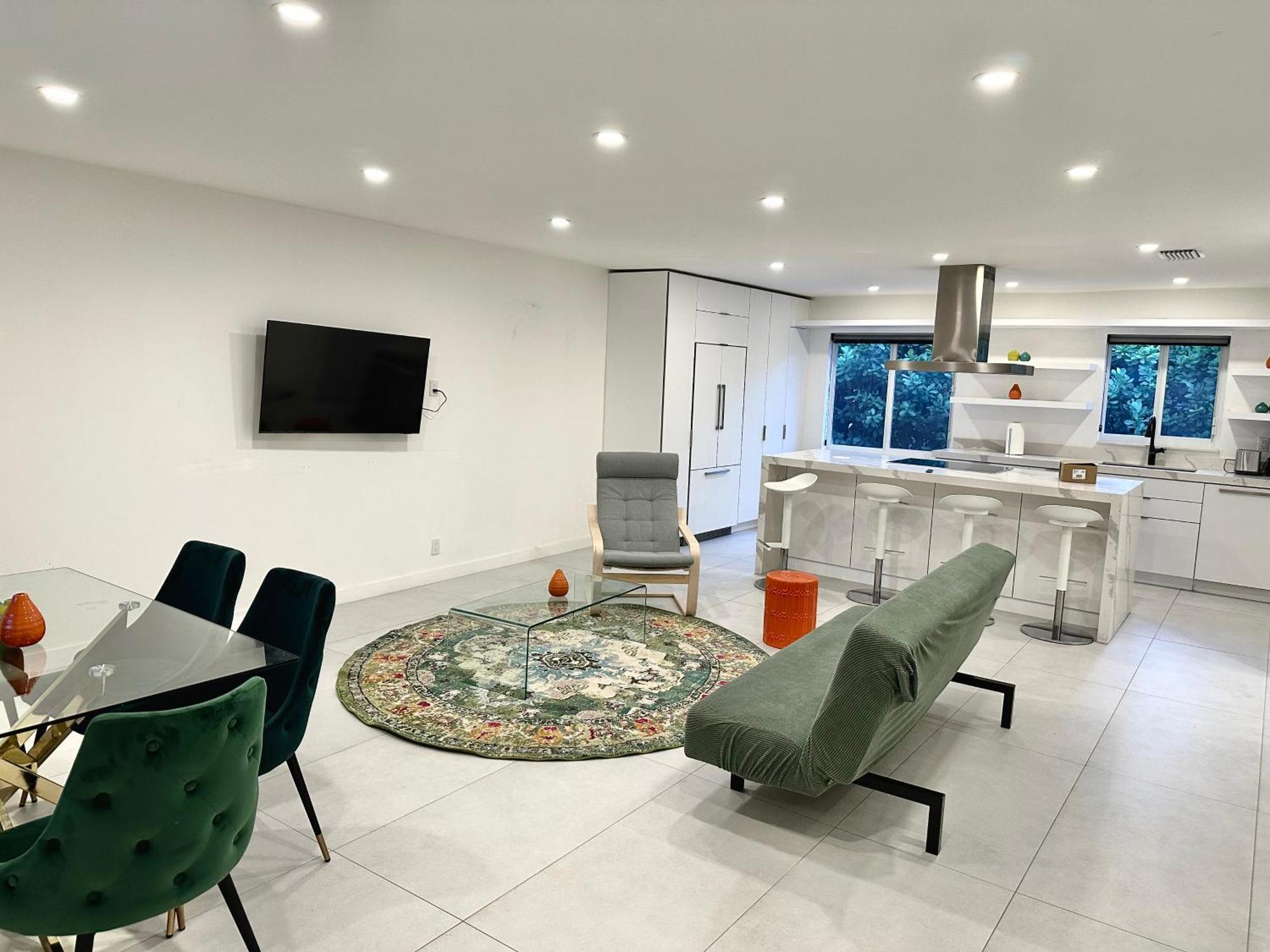 Holiday home 15 Guests Luxury House With Pool & Gazebo! Miami