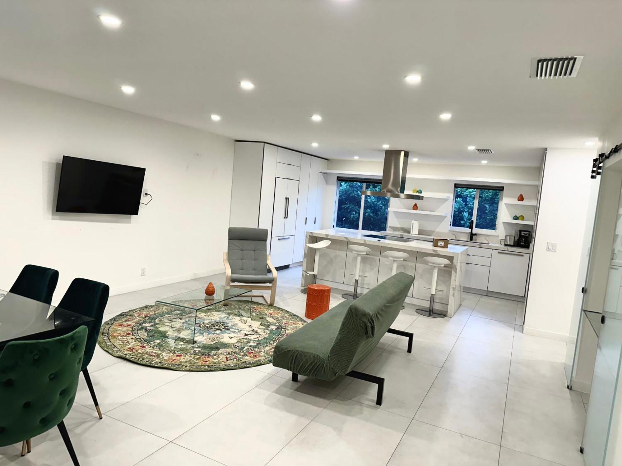 15 Guests Luxury House With Pool & Gazebo! * Miami