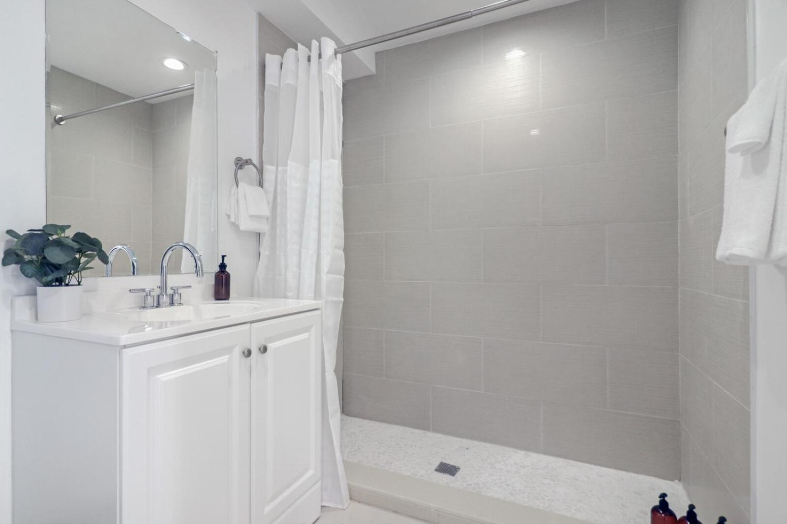 Apartment Roami At The Ralston *