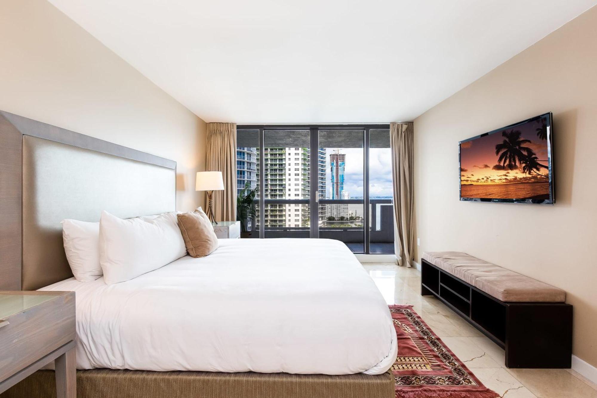 Serene Two-bedroom Bay View Apartamento *
