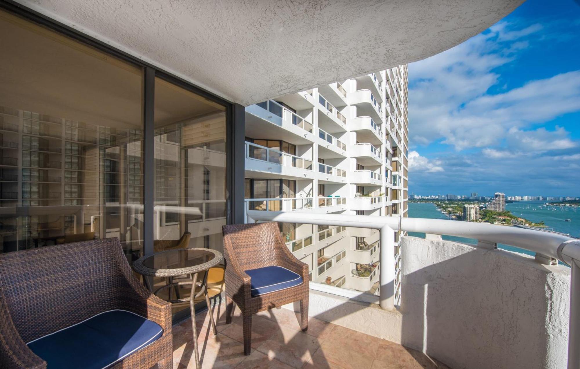 Serene Two-bedroom Bay View * Miami